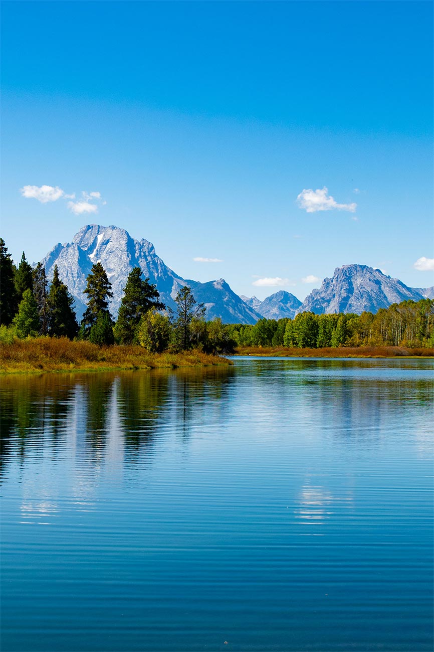 River bend with the Teton mountains in the back